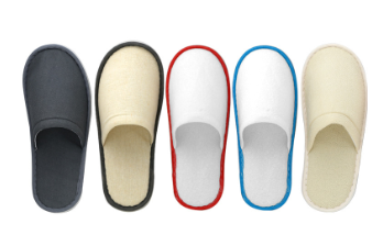 Thick Non-Slip Disposable Slippers for Hotels and Homes