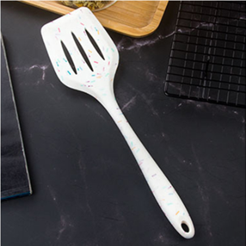 Silicone Spatula for Non-Stick Color Granule Pan