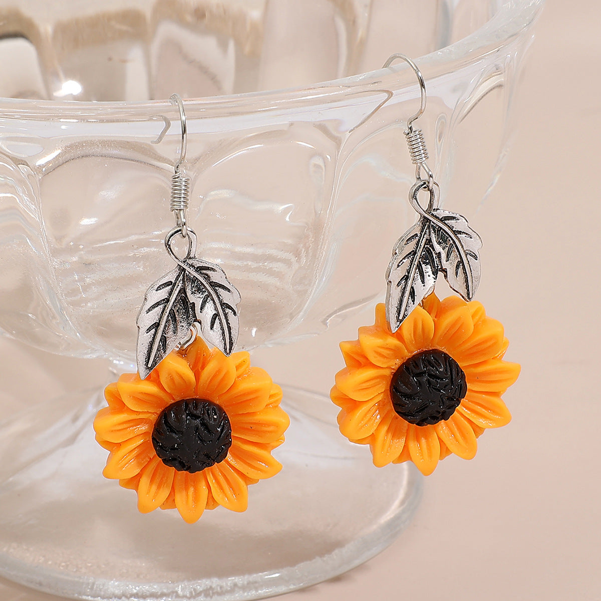 Fashionable Sunflower Pendant Earrings for Wholesale