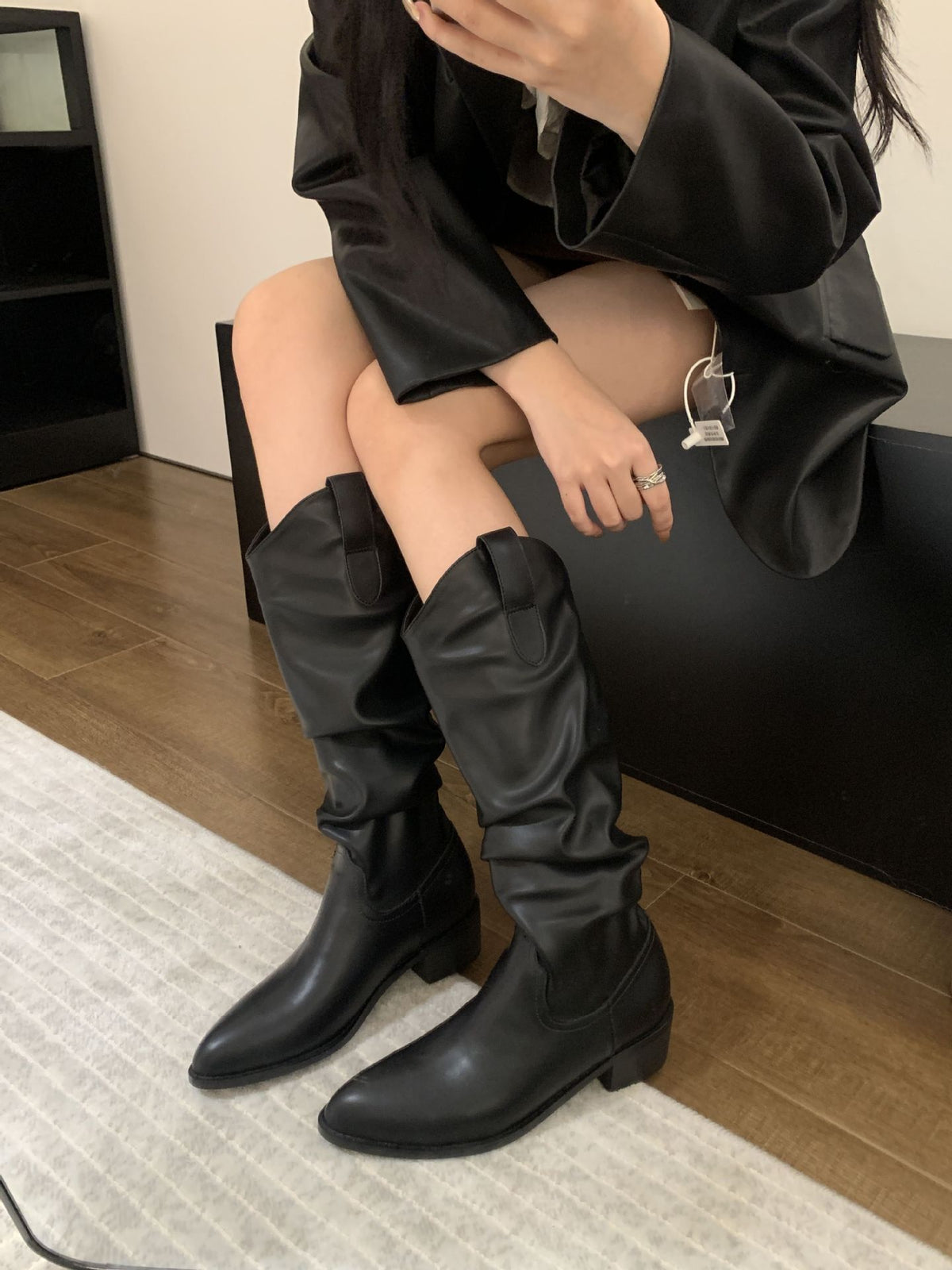 Large Pleated Belt Buckle Women's Mid-Tube Boots